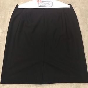 ❗️3/$25❗️Jones New York Black pencil skirt